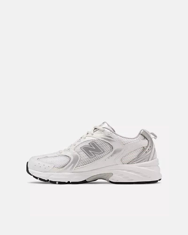 Sapatilhas Baixas Mulher NEW BALANCE Branco MR530EMA