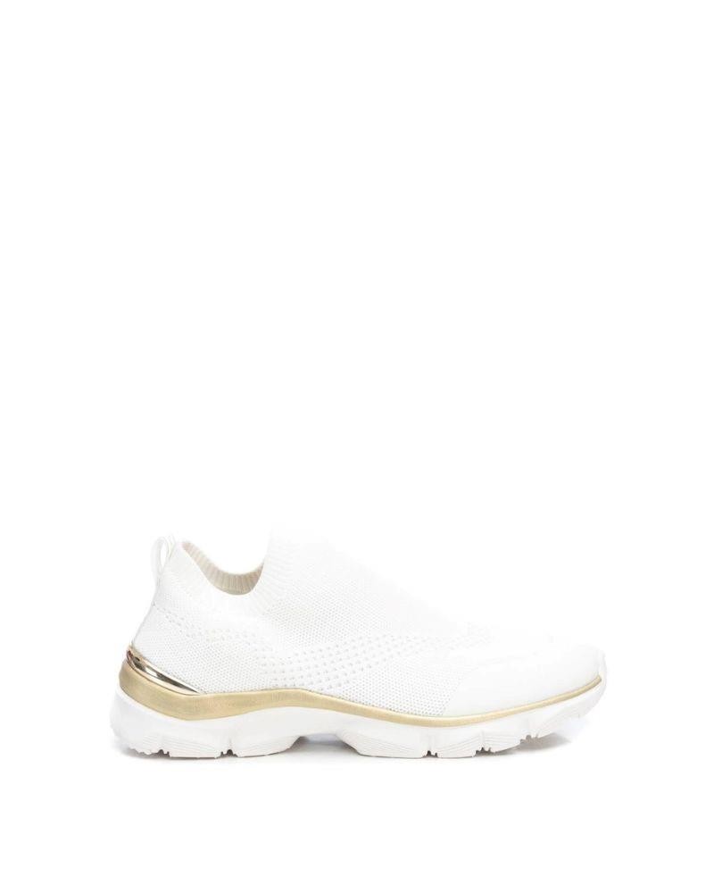 Zapatillas blancas de mujer XTI elegantes, diseño sofisticado y moderno