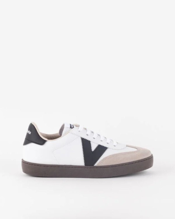 Zapatillas blancas de mujer Victoria Berlin, estilo moderno y urbano