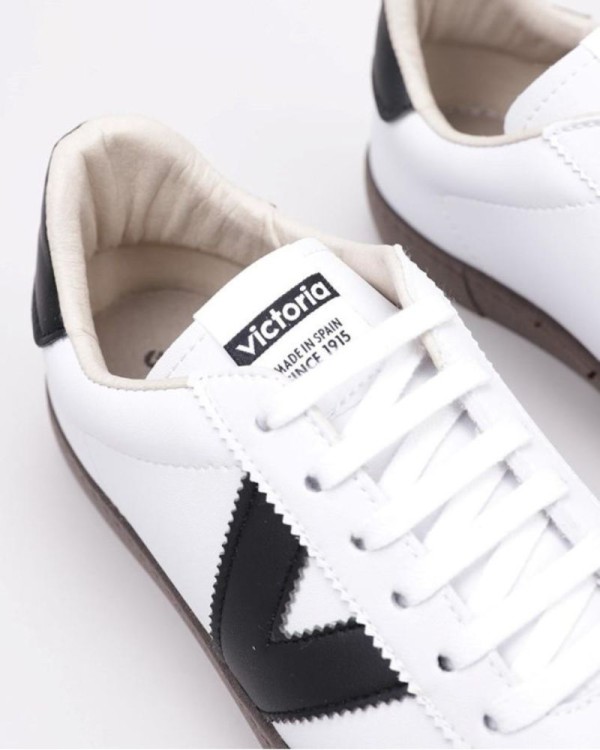 Zapatillas blancas mujer Victoria Berlin