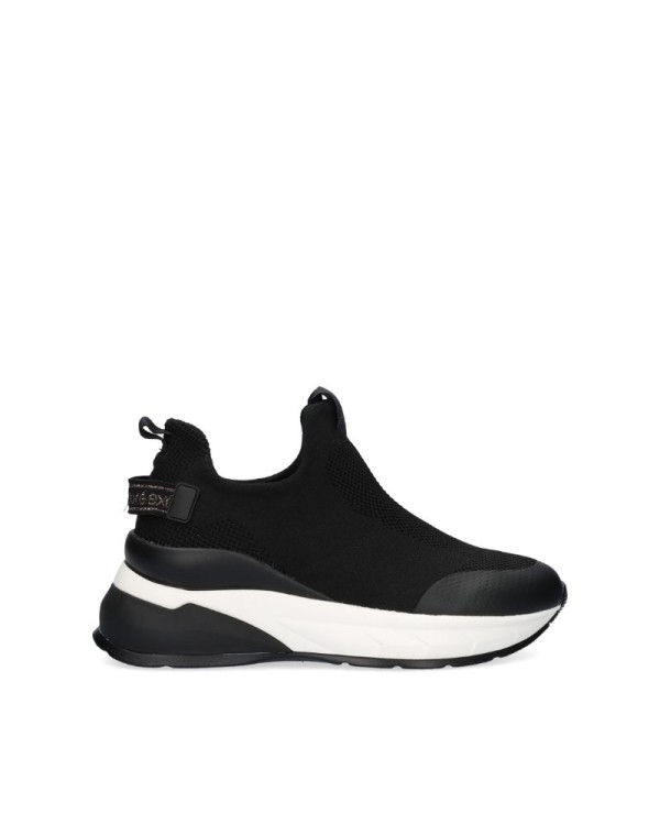 Zapatillas urbanas de mujer estilo bajo en negro Exe, diseño casual y versátil