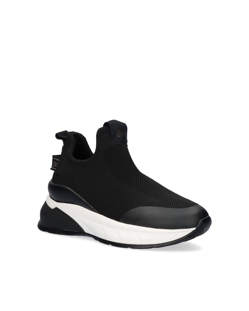 Zapatillas urbanas estilo bajo negro Exe