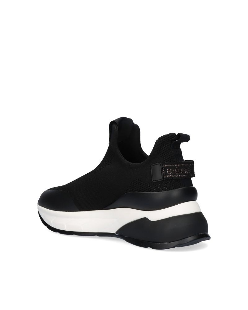 Zapatillas urbanas estilo bajo negro Exe
