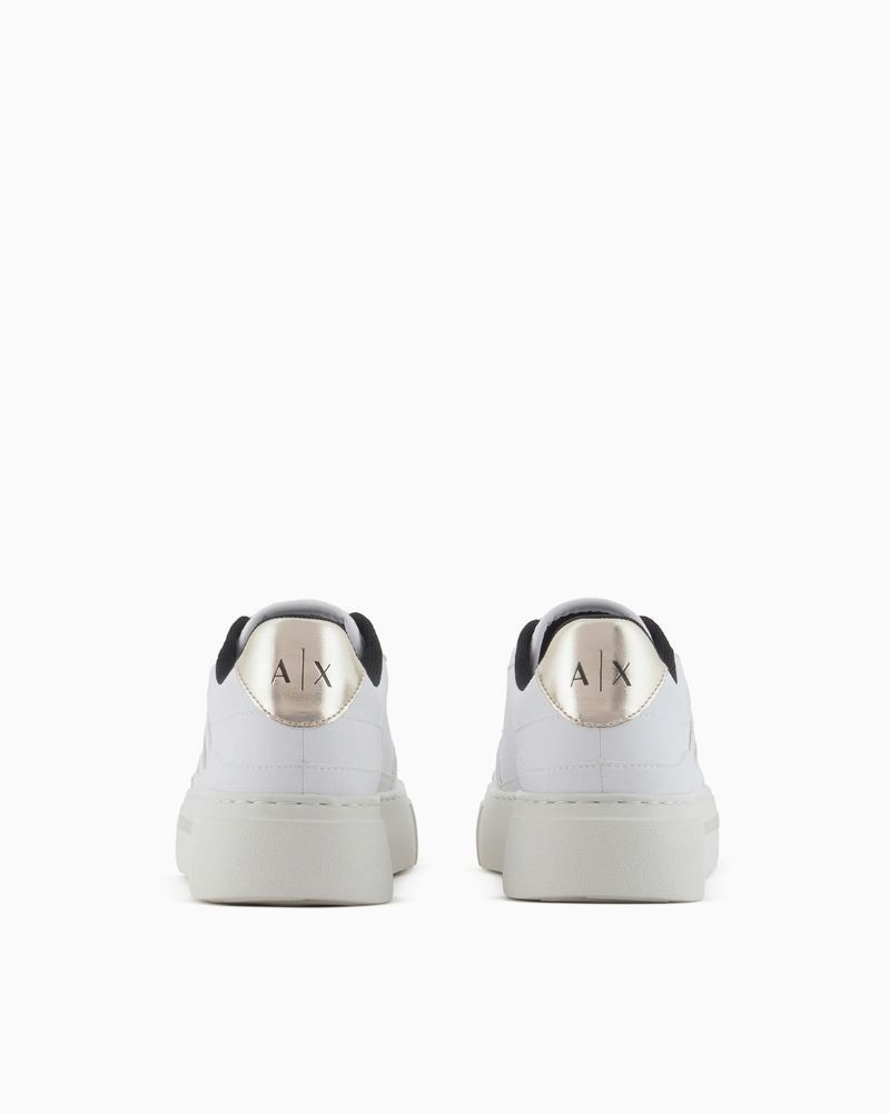 Sneaker branco mulher Armani Exchange Black Friday calçado casual