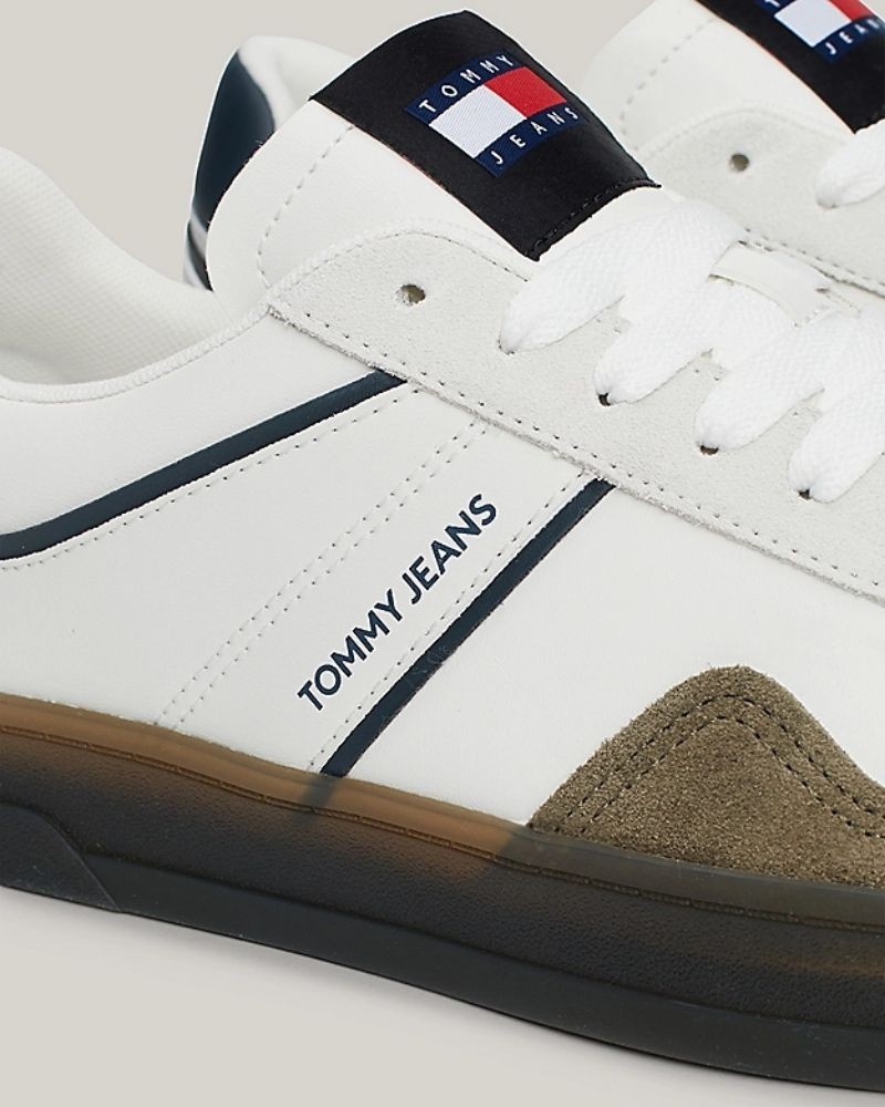 TOMMY HILFIGER Ténis Baixo Homem Branco EM0EM01462