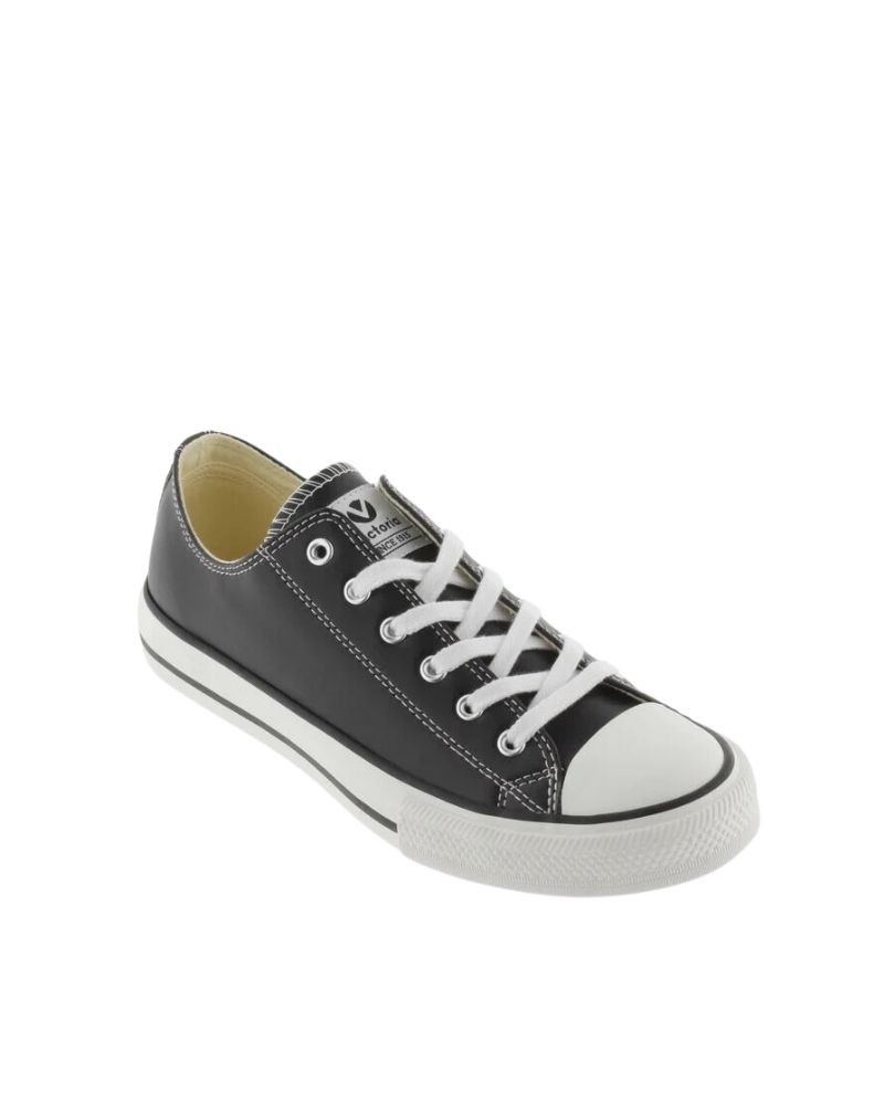 Zapatillas bajas estilo casual en negro Victoria
