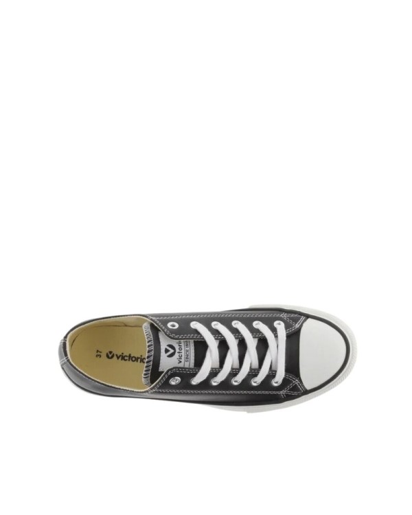 Zapatillas bajas estilo casual en negro Victoria