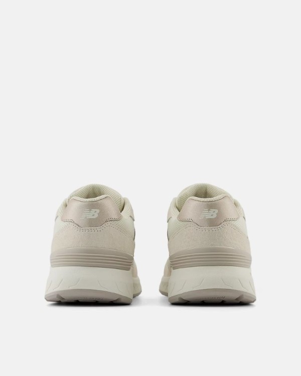 Sapatilhas Baixas Fascite Plantar Mulher NEW BALANCE Nude WW880TB6