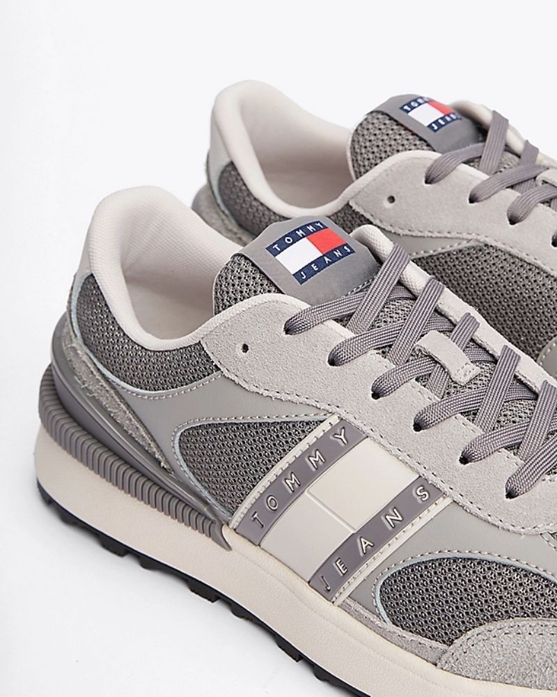 Sapatilhas Baixas Homem TOMMY HILFIGER Cinza EM0EM01537
