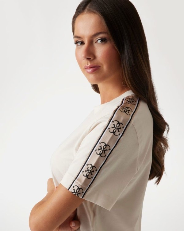 T-shirts Manga curta Mulher GUESS Branco V3RI08 I3Z14
