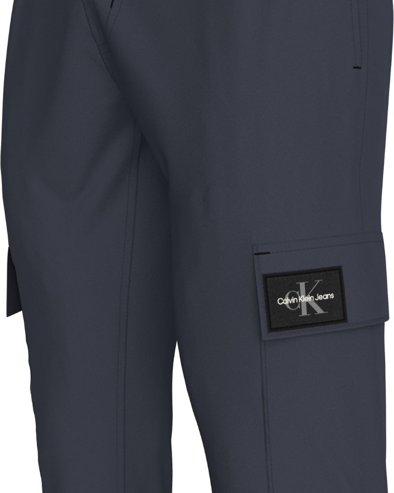  Pantalones Hombre CALVIN KLEIN Gris J30J327614