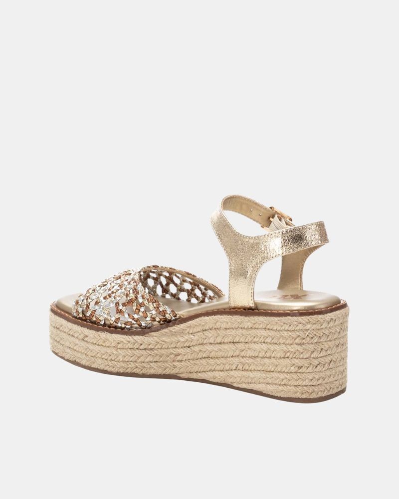  Sandalias Fiesta Mujer XTI Oro 143943