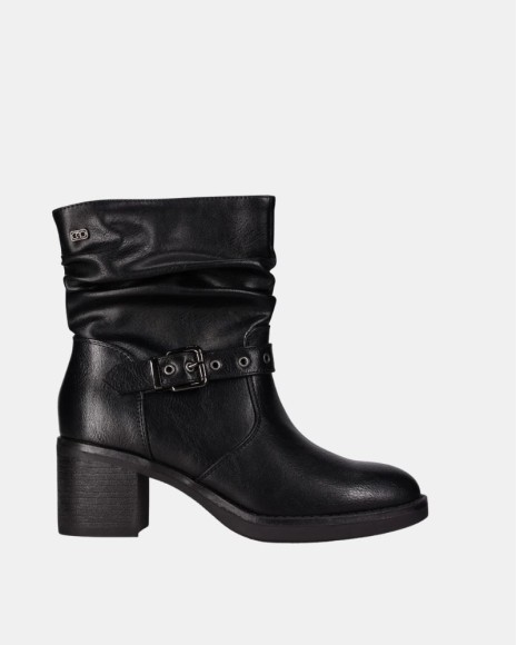  Botines Bajos Mujer CHIKA 10 Negro MONNA 06