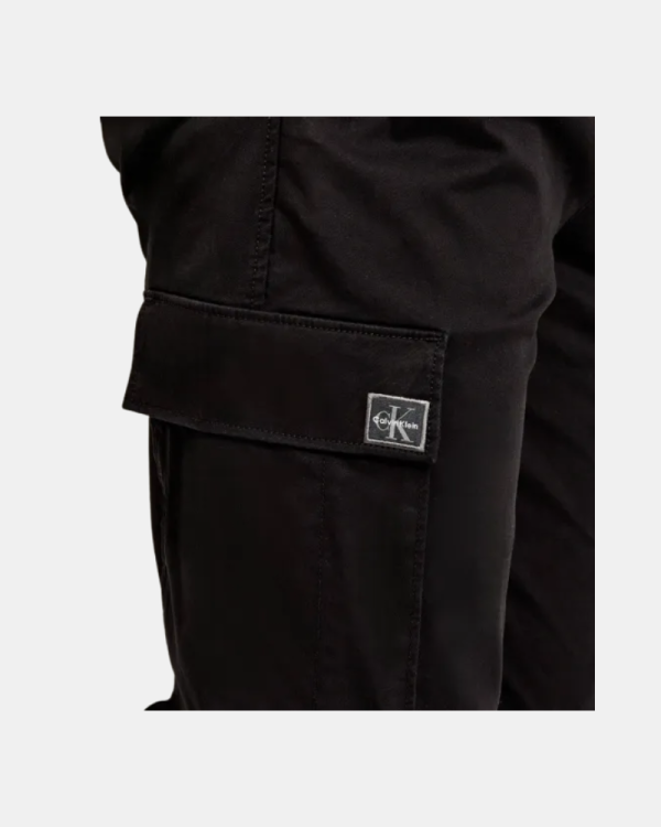 Calças Homem CALVIN KLEIN Preto LV04RD608GUB1