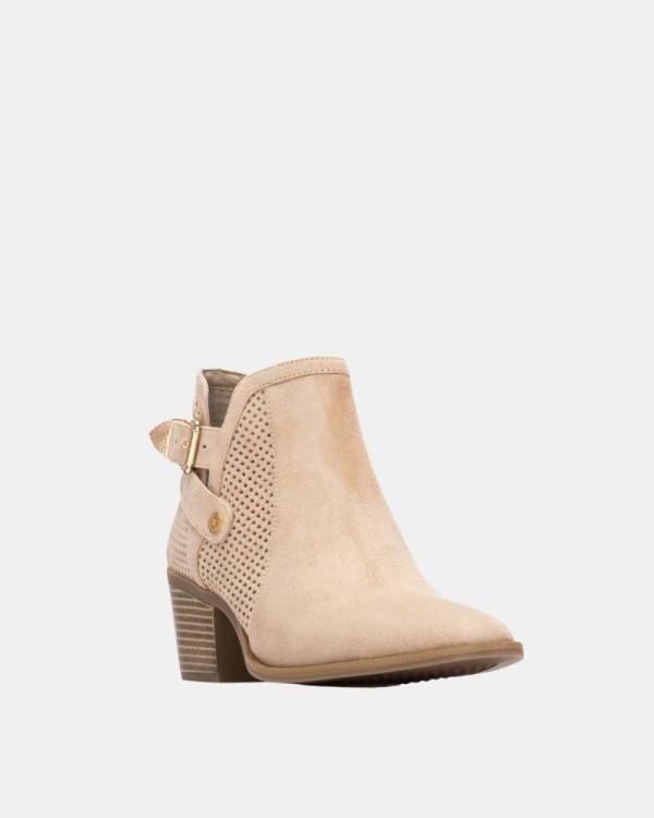 Botins Baixos Mulher XTI Bege 145265