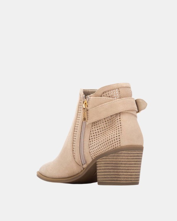 Botins Baixos Mulher XTI Bege 145265