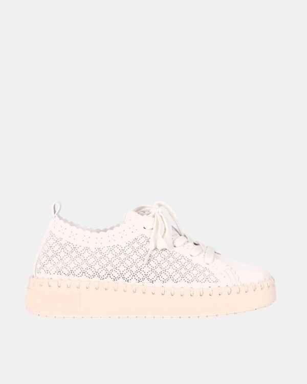 Zapatillas Bajas Mujer CHIKA 10 Beige CARMEN UP 03