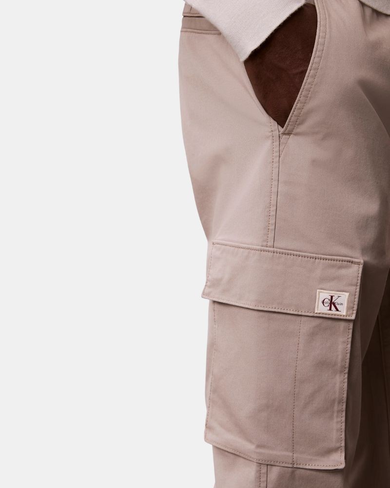 Calças Compridas Homem CALVIN KLEIN Verde LV04RD608GRAK