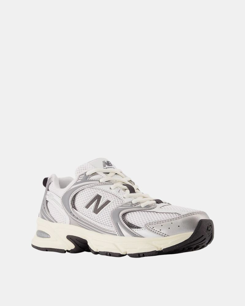 Sapatilhas Baixas Mulher NEW BALANCE Brancas U530ESA