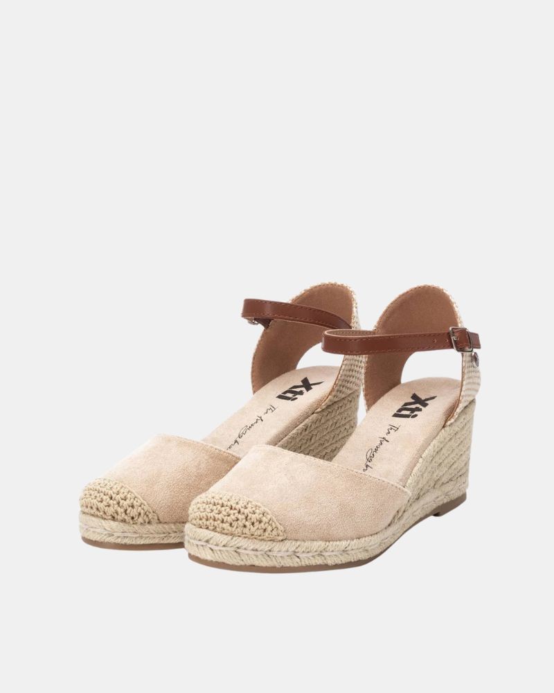 Sandalias Mujer XTI Oro 140746