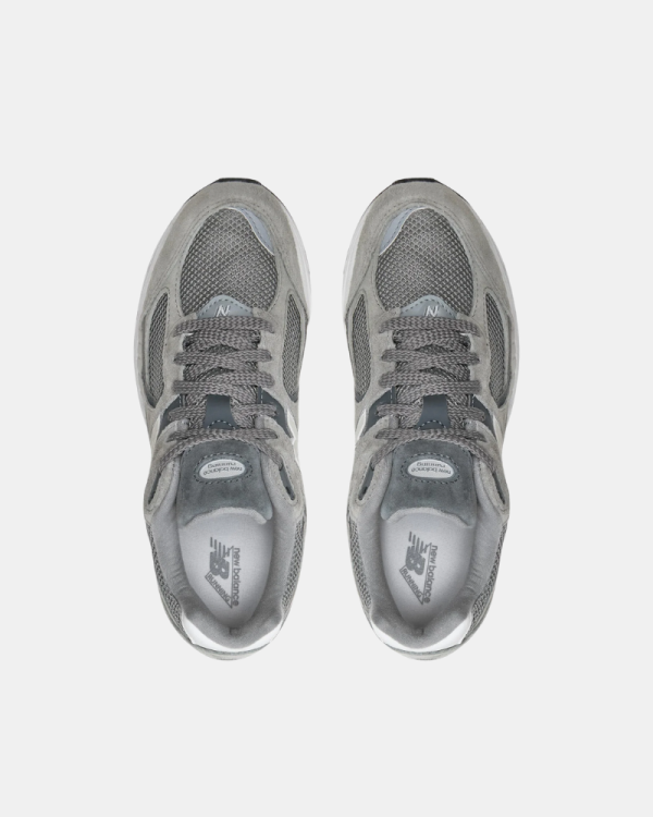Ténis Homem NEW BALANCE Cinzento M2002RST