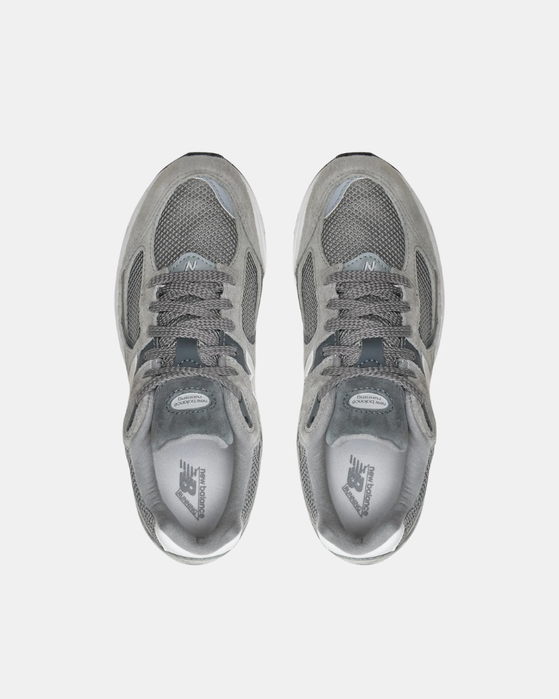 Ténis Homem NEW BALANCE Cinzento M2002RST