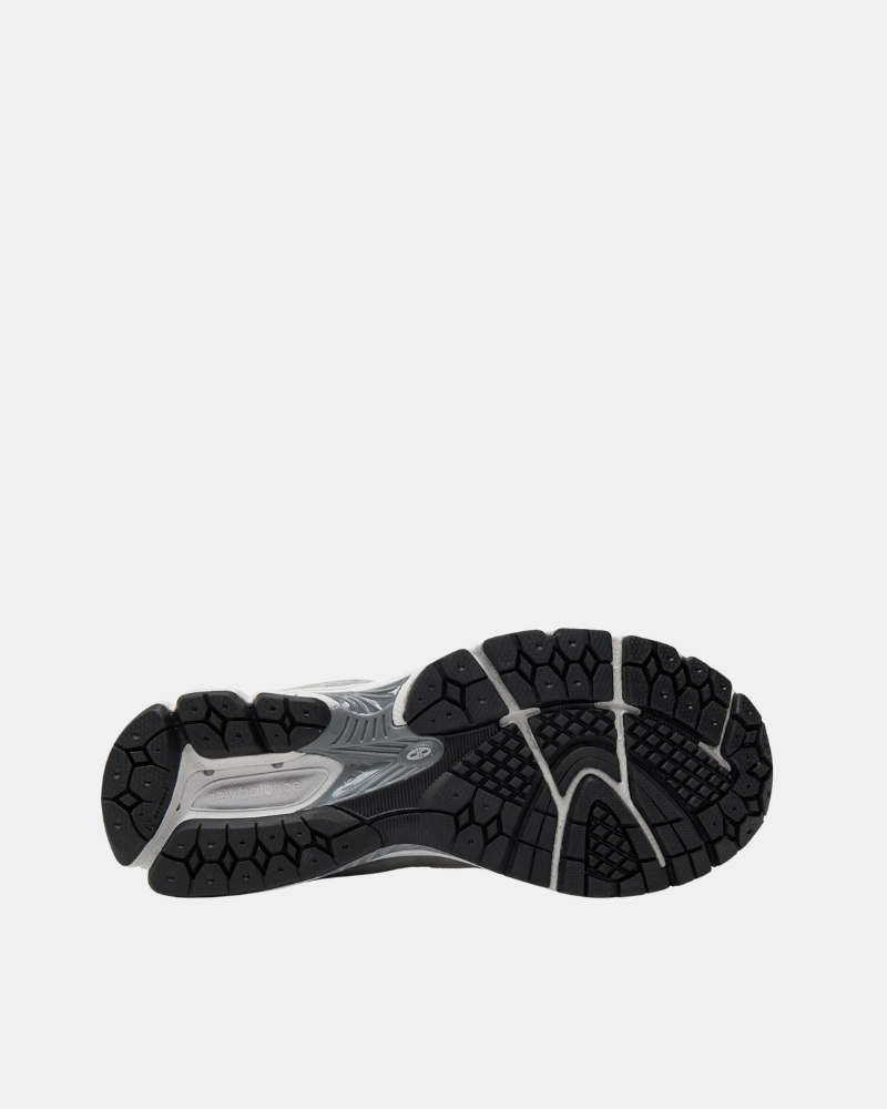 Ténis Homem NEW BALANCE Cinzento M2002RST