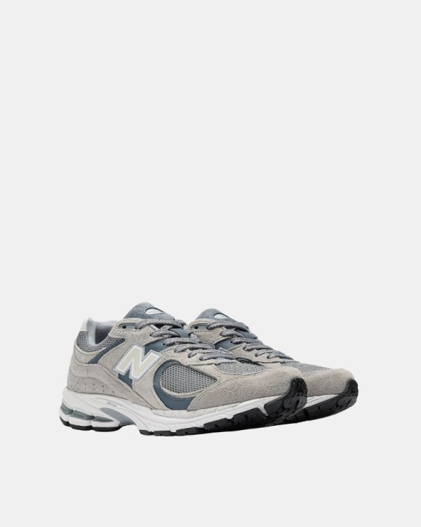 Ténis Baixos Mulher NEW BALANCE Cinzento M2002RST