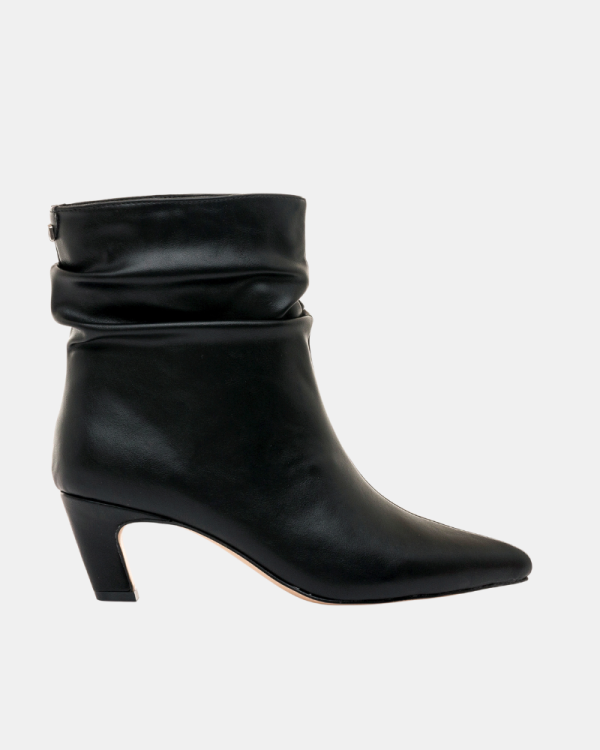 Botins Baixos Mulher MUSTANG Preto 55982