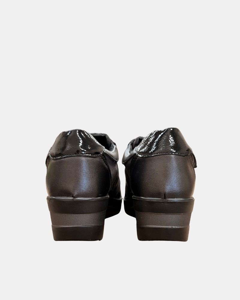 Sapatos rasos para mulher Amarpies pretos 31038