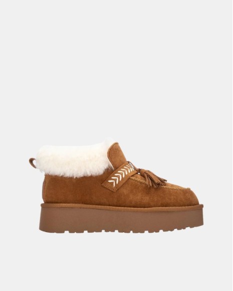 Botins baixos com pêlo estilo australiano para mulher XTI Castanho 146065