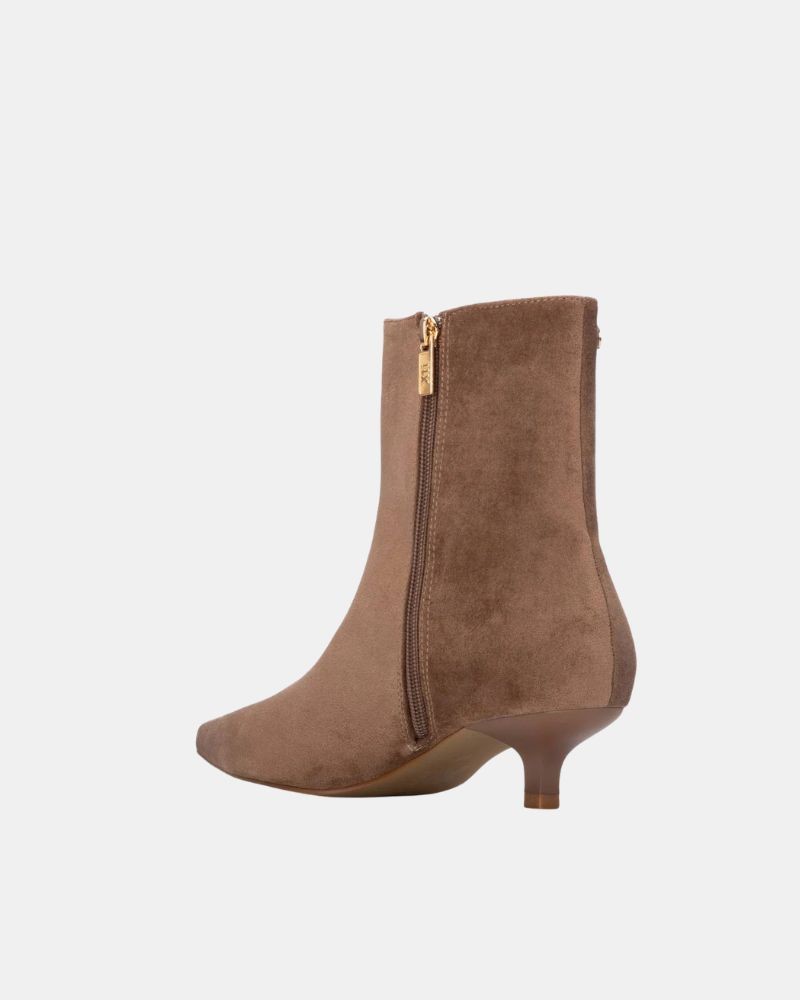 Botins Baixos Mulher XTI Bege 146388