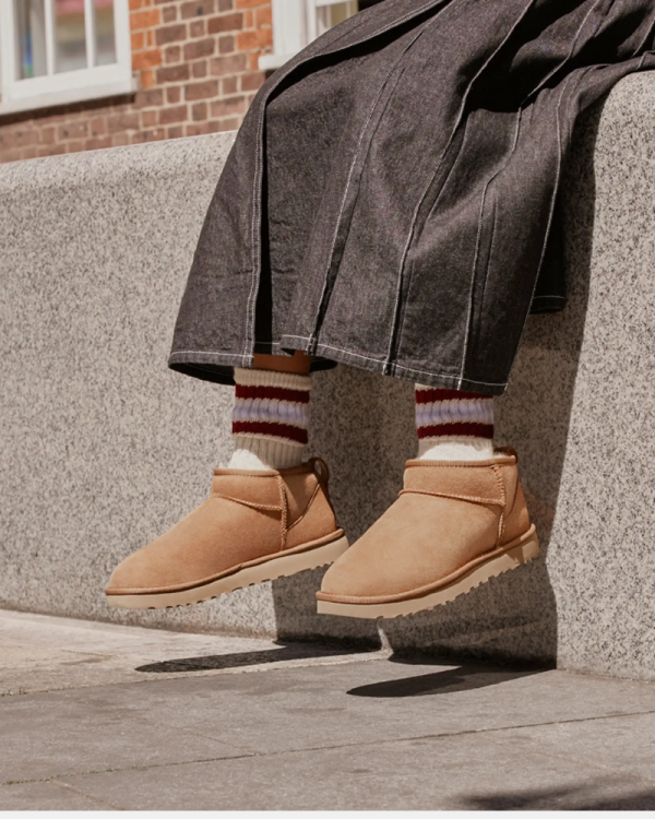 Botins australianos para mulher UGG castanhos 1116109 CLASSIC ULTRA MINI