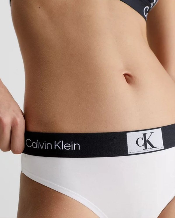 Roupa Interior Parte de Baixo Mulher CALVIN KLEIN Branco 000QF7221E100 MODERN THONG