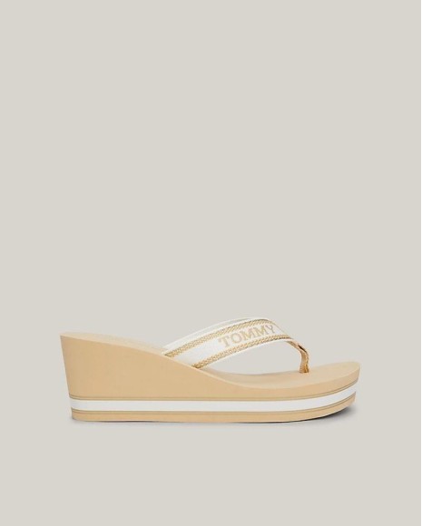 Sandalias de cuña Tommy Hilfiger femeninas color beige, elegantes y modernas